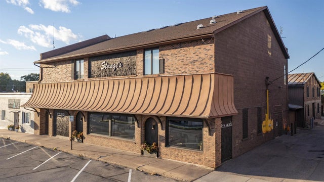 110 W Union Street, WAUPACA