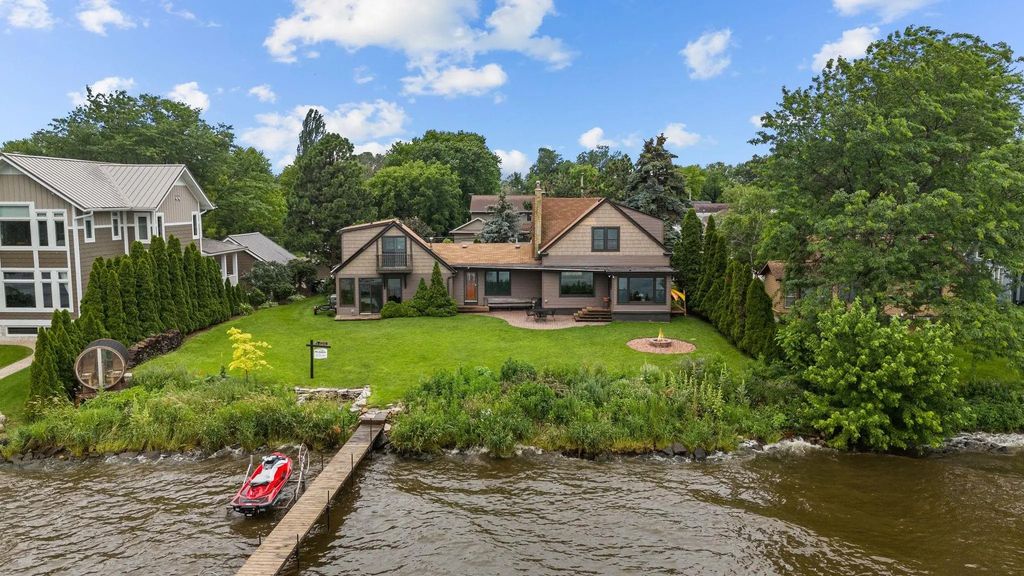 2346 Hickory Lane, OSHKOSH