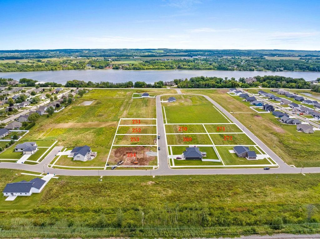 387 Lansdowne Street 270, DE PERE