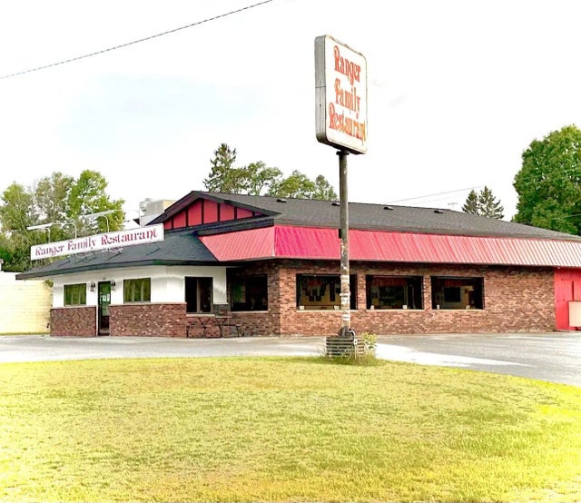 1236 Division Street, WAUSAUKEE