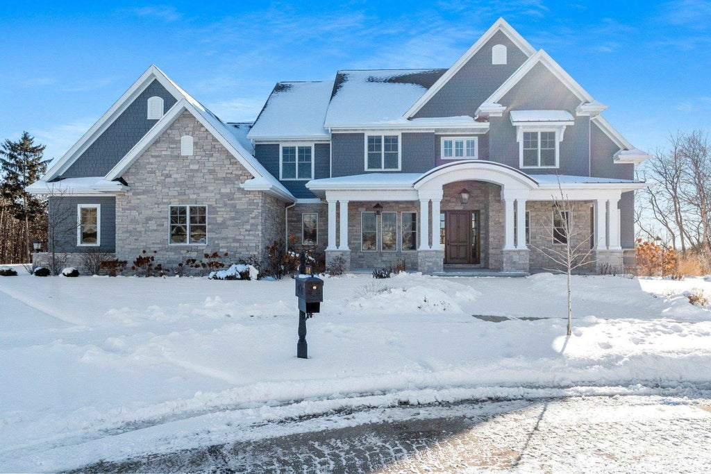 6916 N Palladium Court, APPLETON