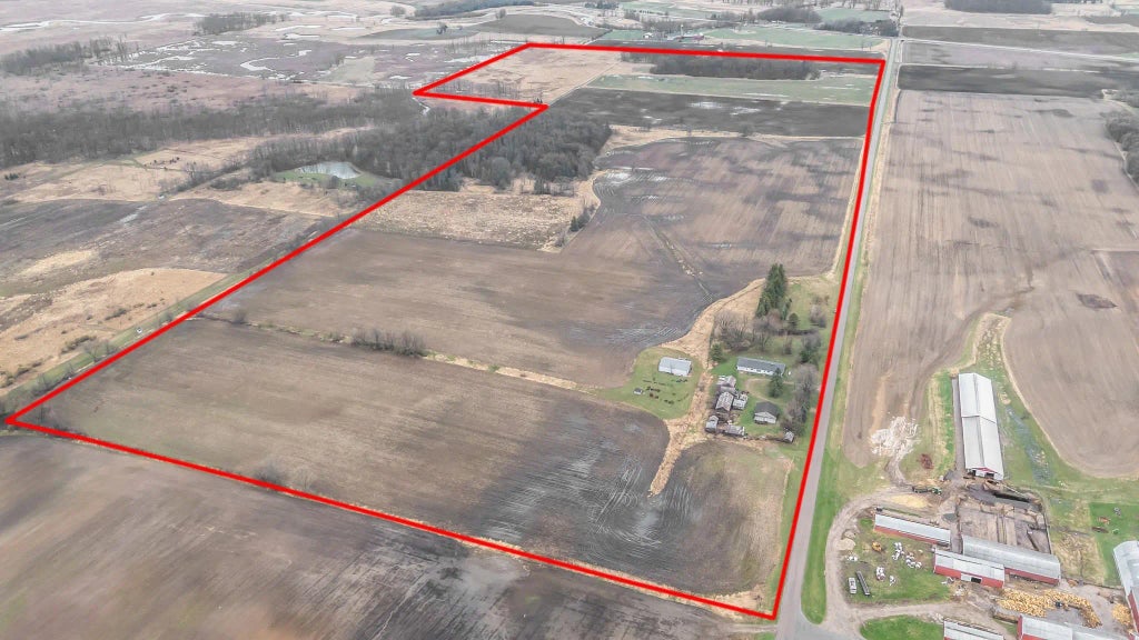 9266 Town Line Road, LARSEN