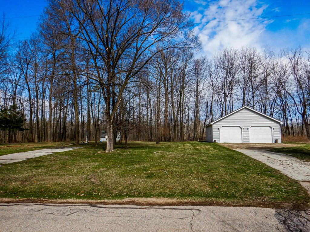 1887 Cottage Road, LITTLE SUAMICO