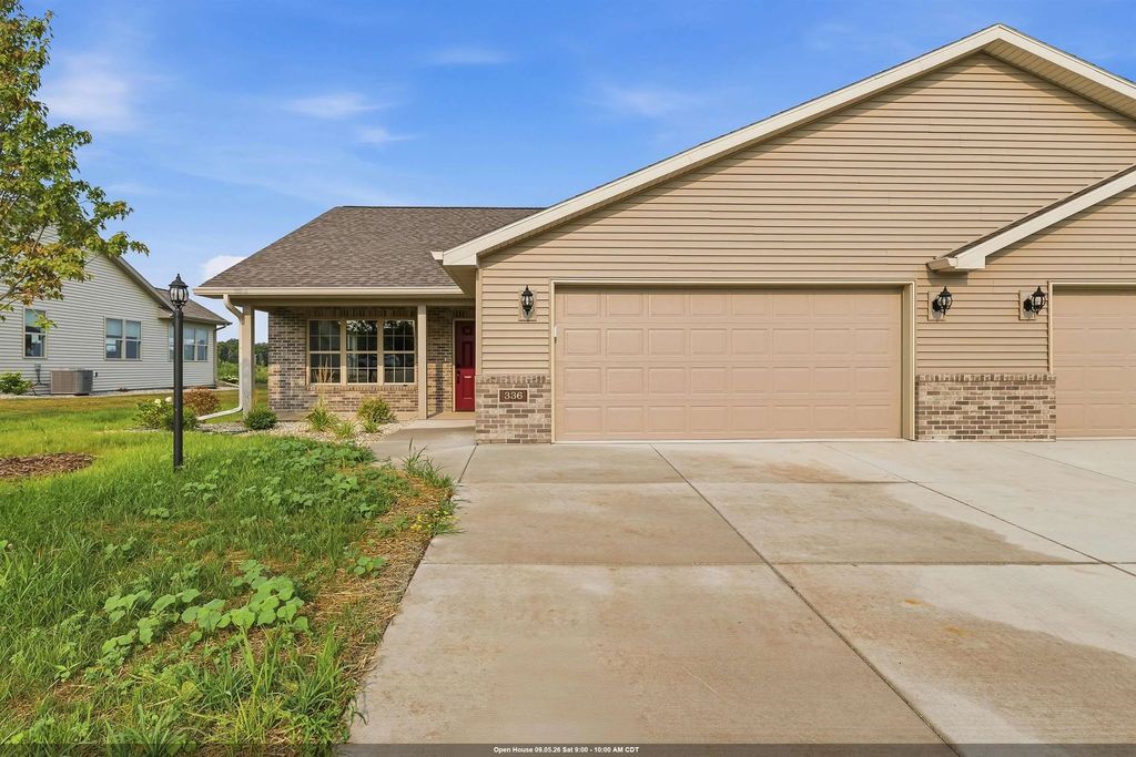 312 Twilight Trail, FOND DU LAC