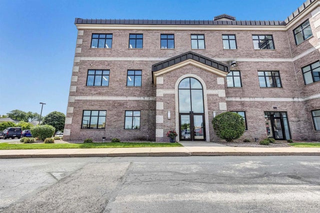 325 Reid Street, DE PERE