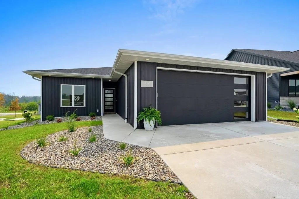 4001 Antwerp Avenue, HOWARD