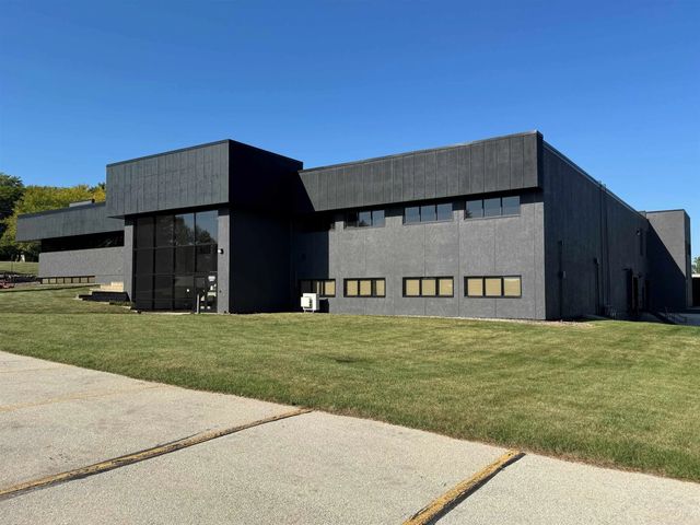 2985 S Ridge Road, GREEN BAY