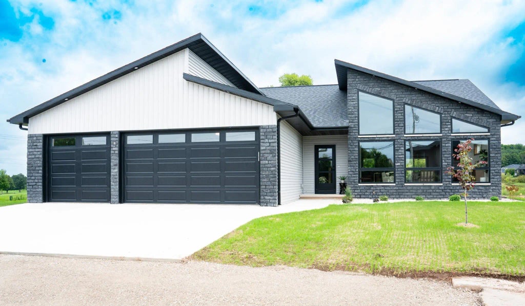 1655 Arnies Court, DE PERE