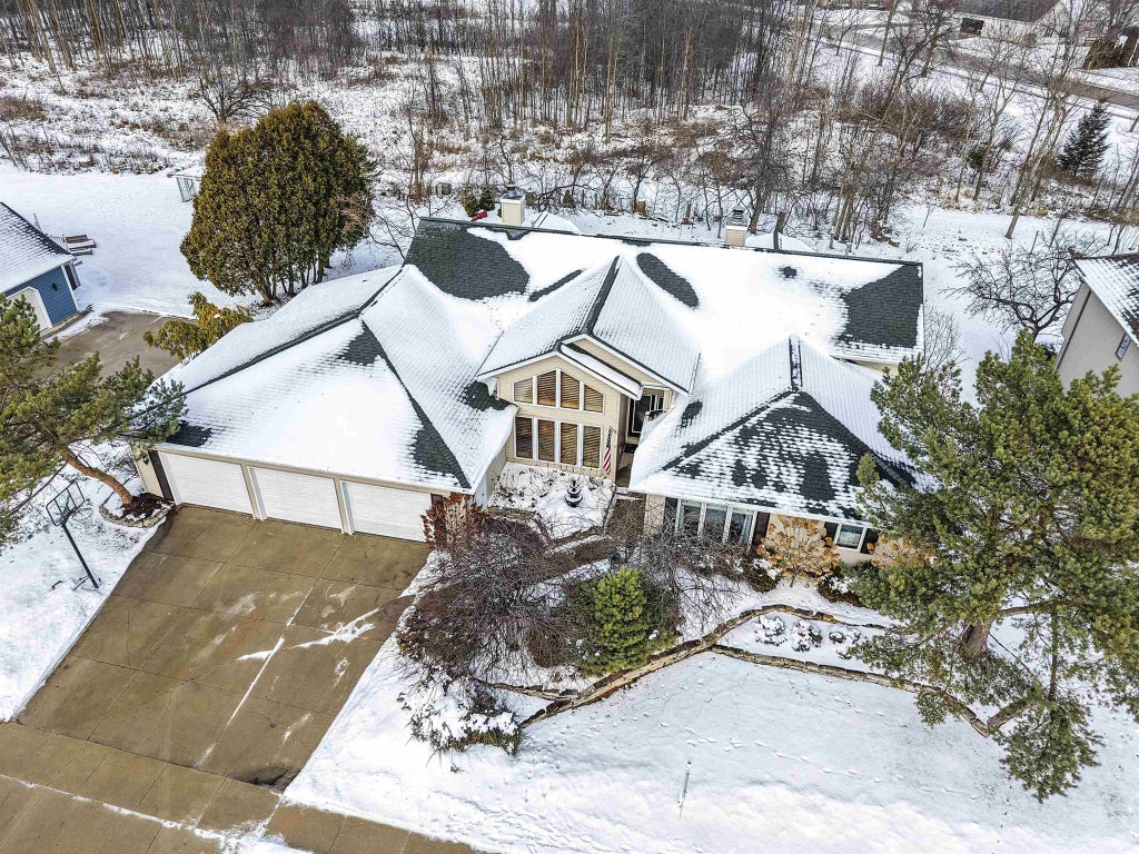 3718 Westwood Lane, MANITOWOC