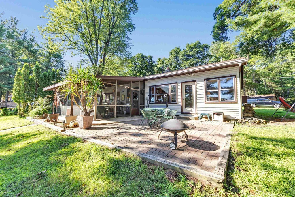 W6746 S Silver Lake Road, WAUTOMA