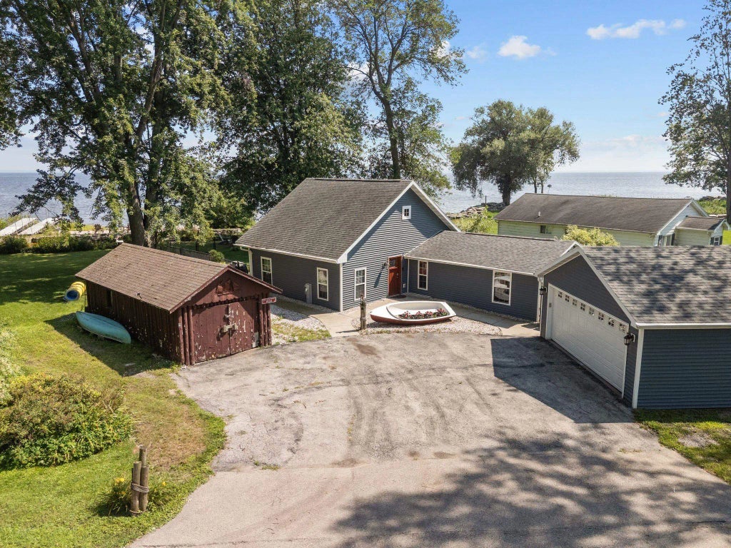 1938 Cottage Road, LITTLE SUAMICO