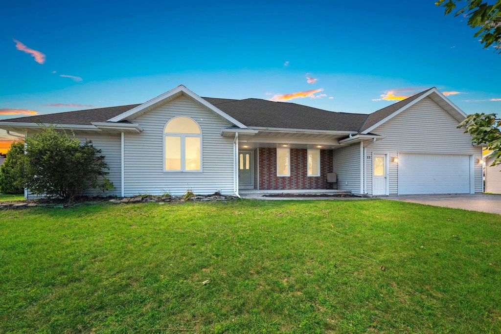 33 N Ashland Avenue, STURGEON BAY