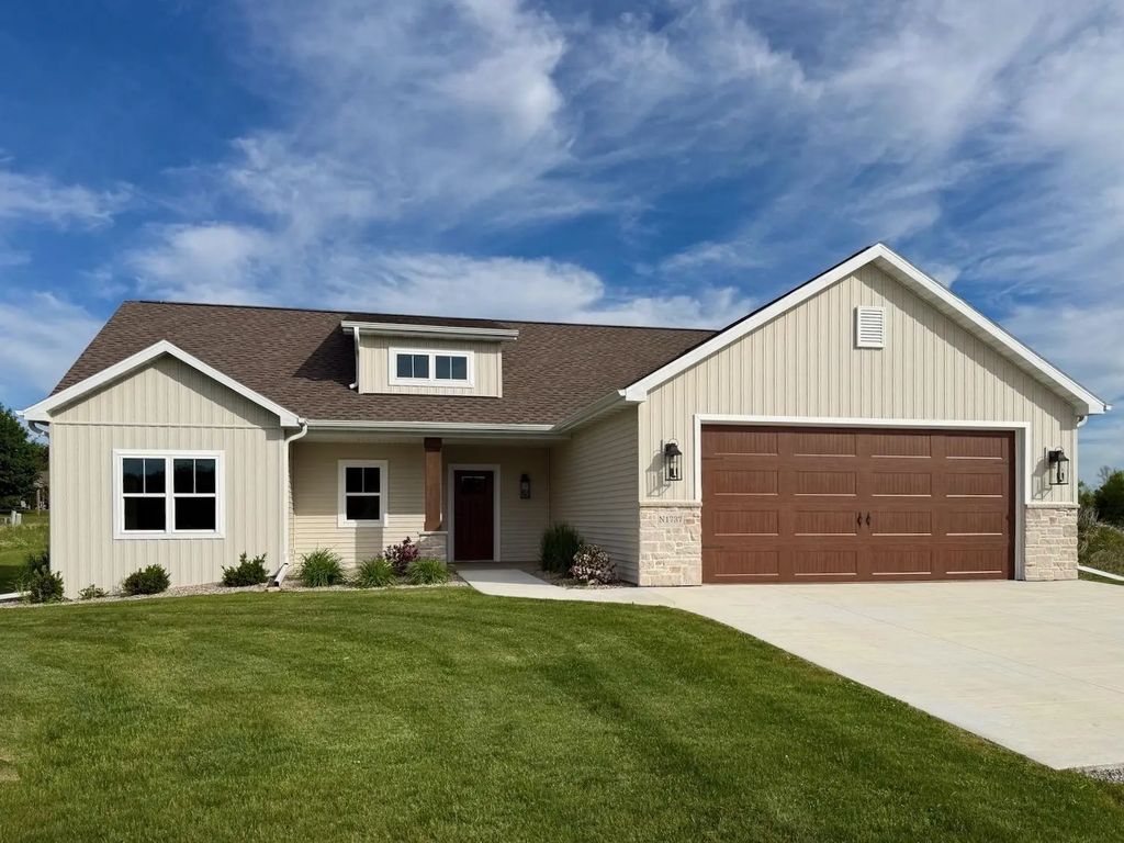 N1737 Red Cardinal Drive, GREENVILLE