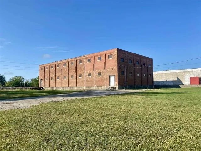 260 W Stroud Street, RANDOLPH