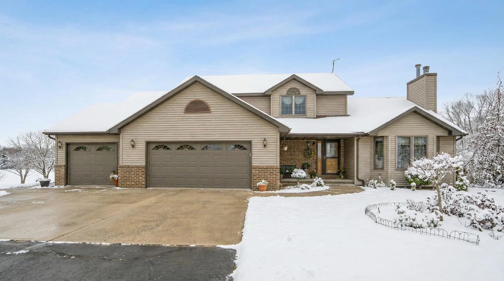 N1100 Wood Lane, PULASKI