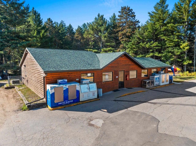 15376 County Road W, CRIVITZ