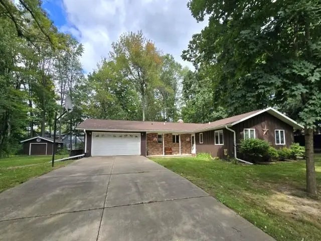 925 E Ridlington Avenue, SHAWANO