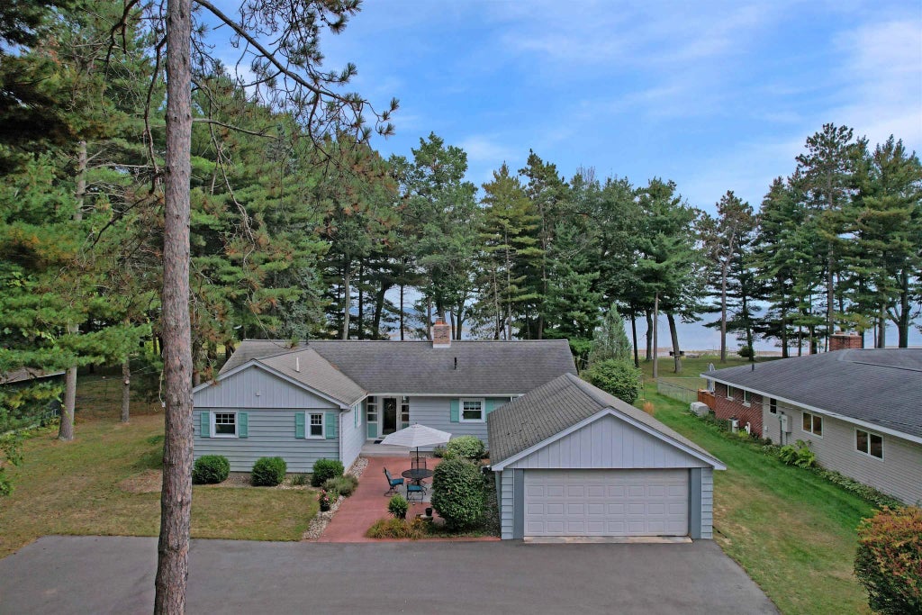 N2940 Cooke Lane, MARINETTE