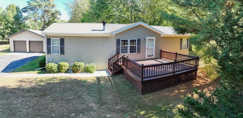 6886 South Chase Road, SOBIESKI