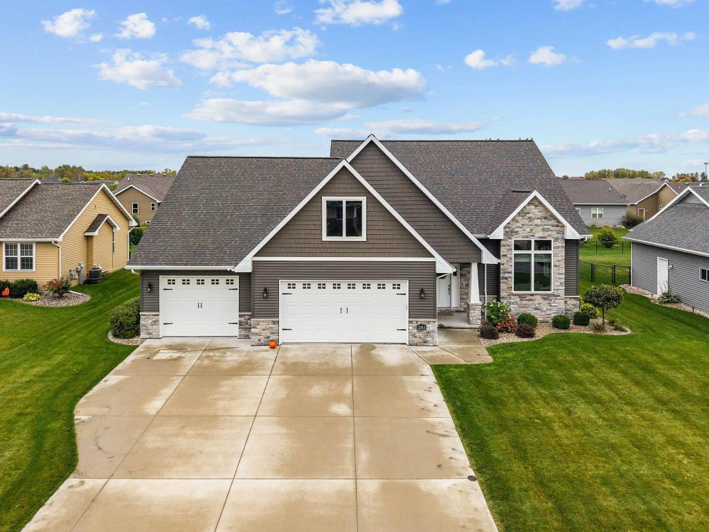 2053 W Sugar Court, APPLETON