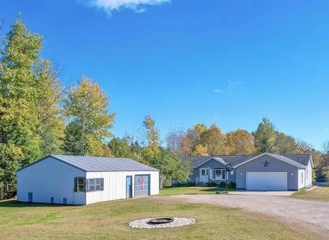 N7330 Shady Lane Drive, PORTERFIELD