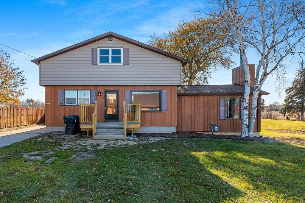 1254 County Hwy Dk, BRUSSELS