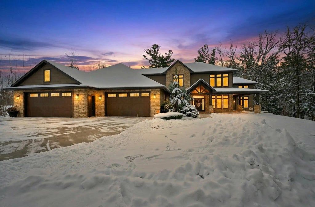 2458 Copper Lane, GREEN BAY