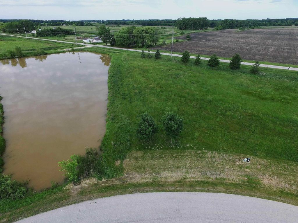 Waterway Drive 9, FOND DU LAC