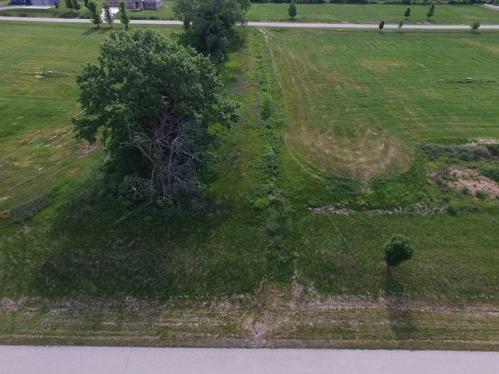 Backwater Road 28, FOND DU LAC