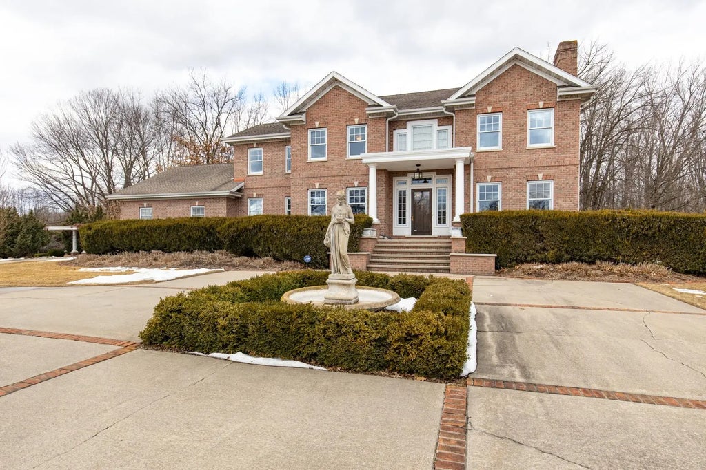 W9258 Lamise Way, HORTONVILLE