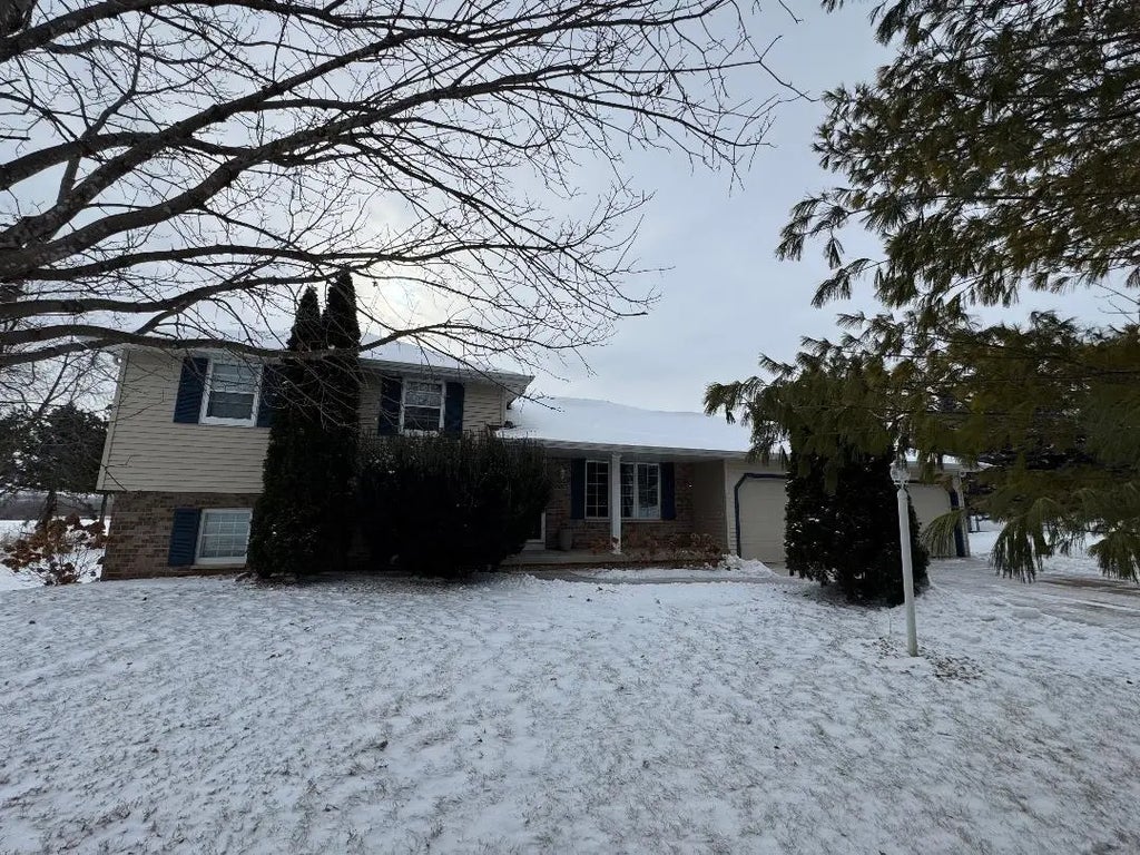 W6875 Hummock Drive, GREENVILLE