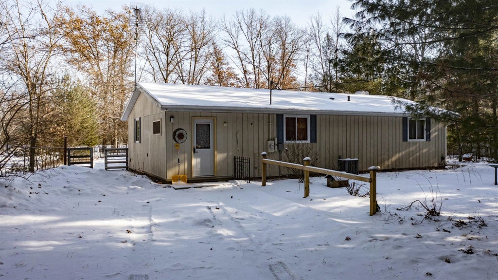 N1028 Chalet Drive, WAUPACA