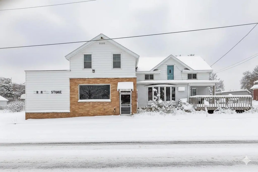 W4324 State Road 67, CAMPBELLSPORT