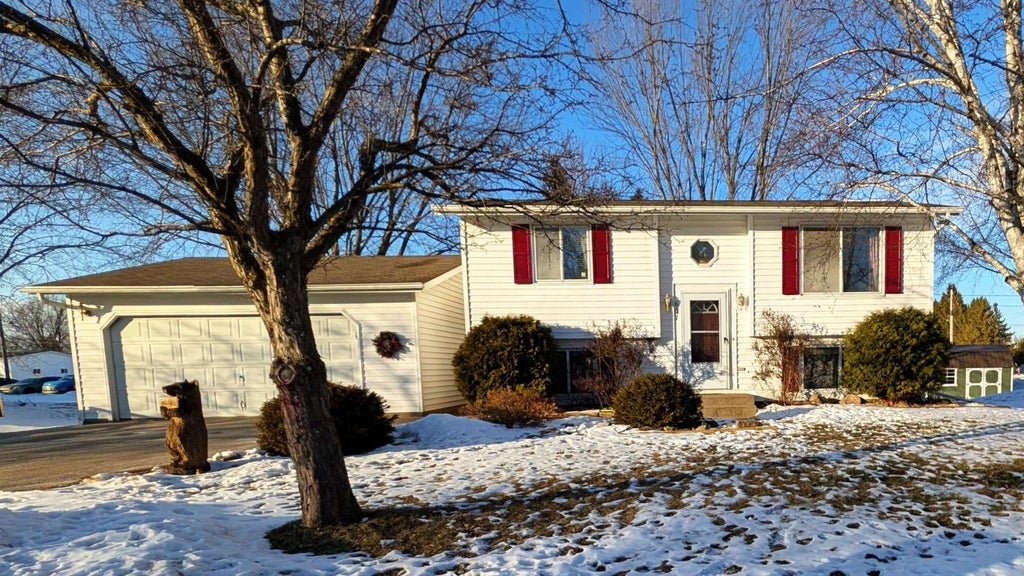 607 E Forest Street, Black Creek