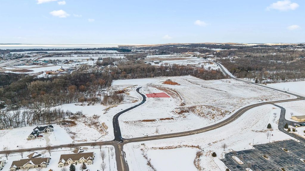 171 Hidden Valley Circle 10, FOND DU LAC