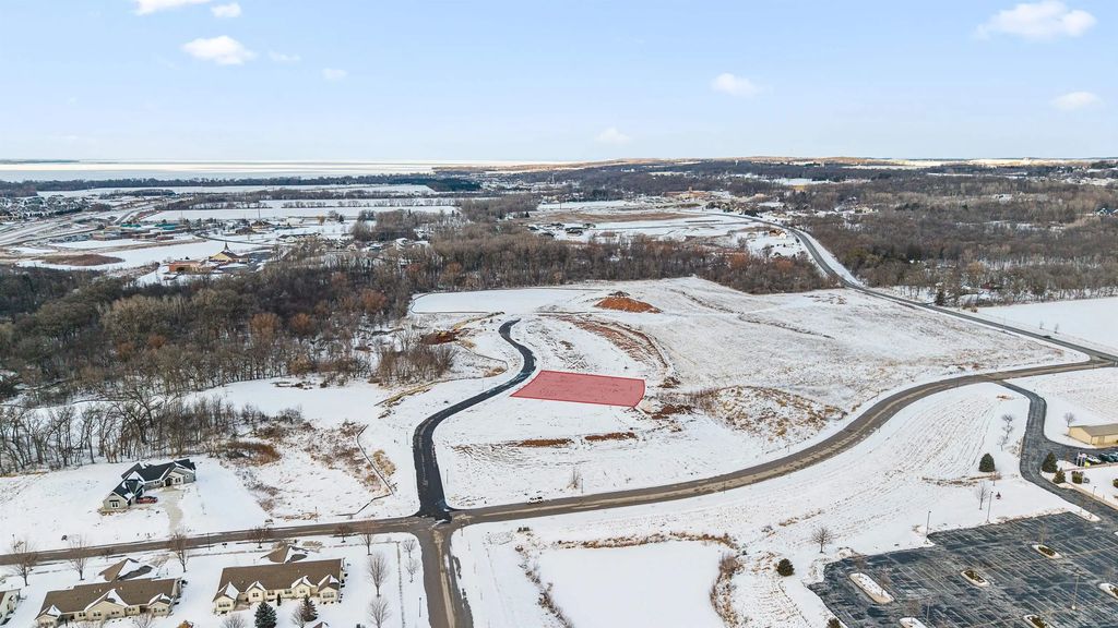 153 Hidden Valley Circle 12, FOND DU LAC