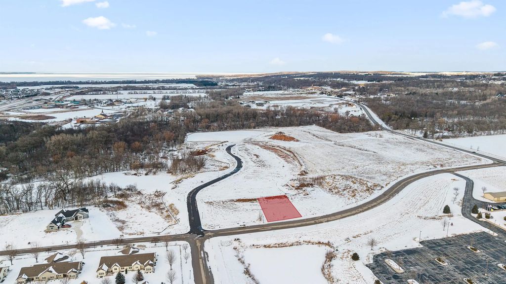 1445 Eastwind Lane 16, FOND DU LAC
