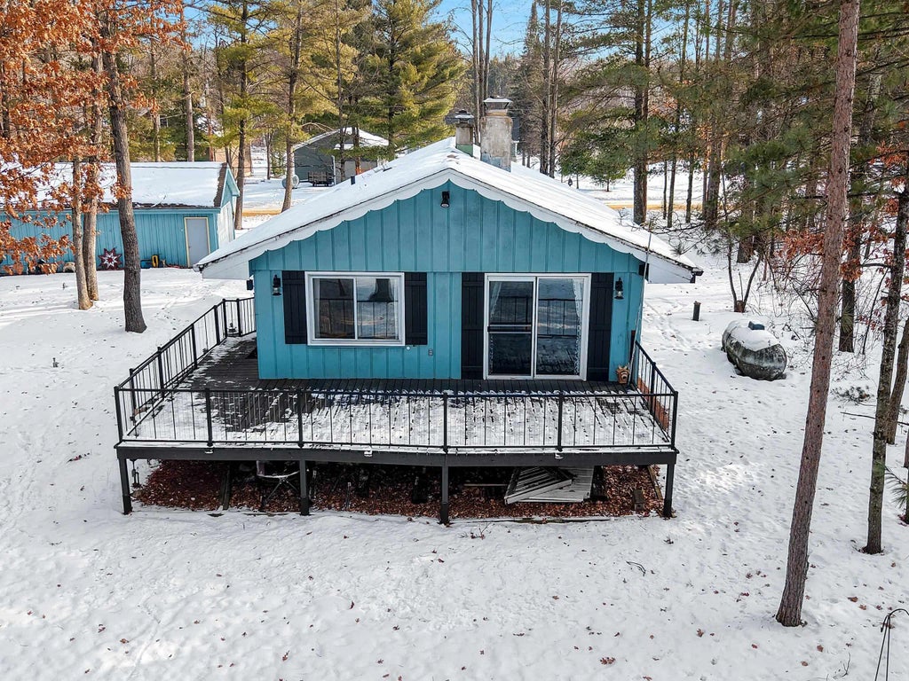 N1537 Brave Island Road, KESHENA