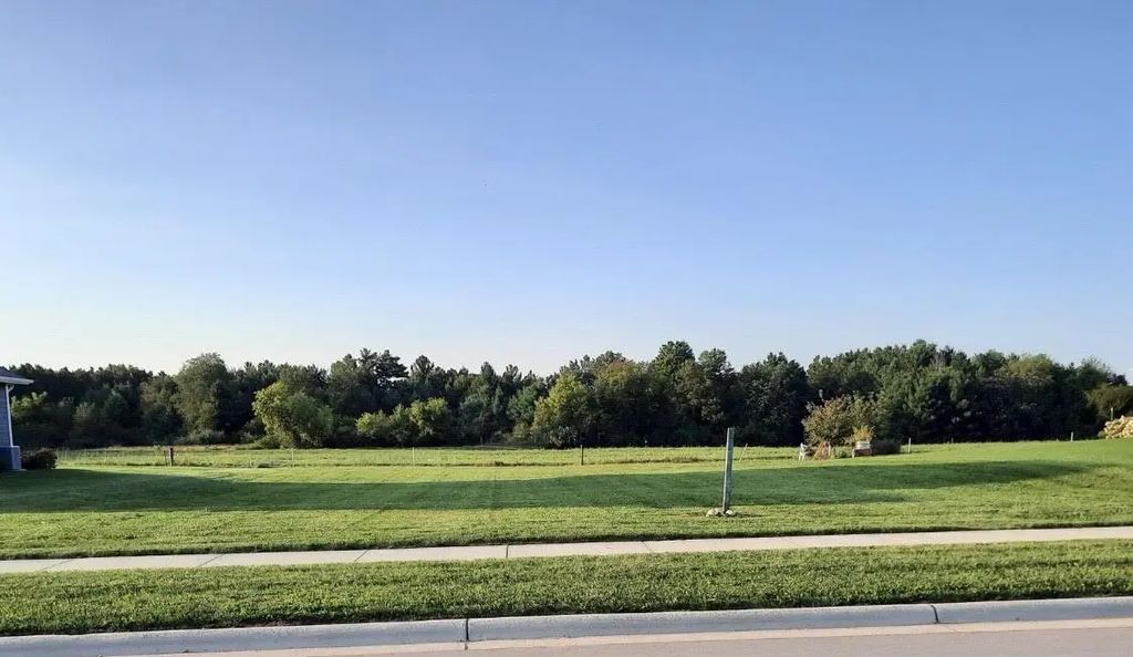 4252 Downton Circle 56, GREEN BAY