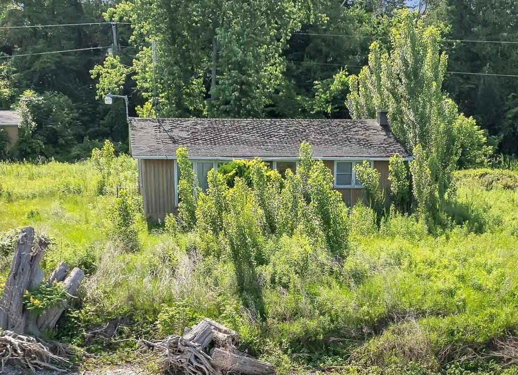 2601 Rutz Lane, BRUSSELS