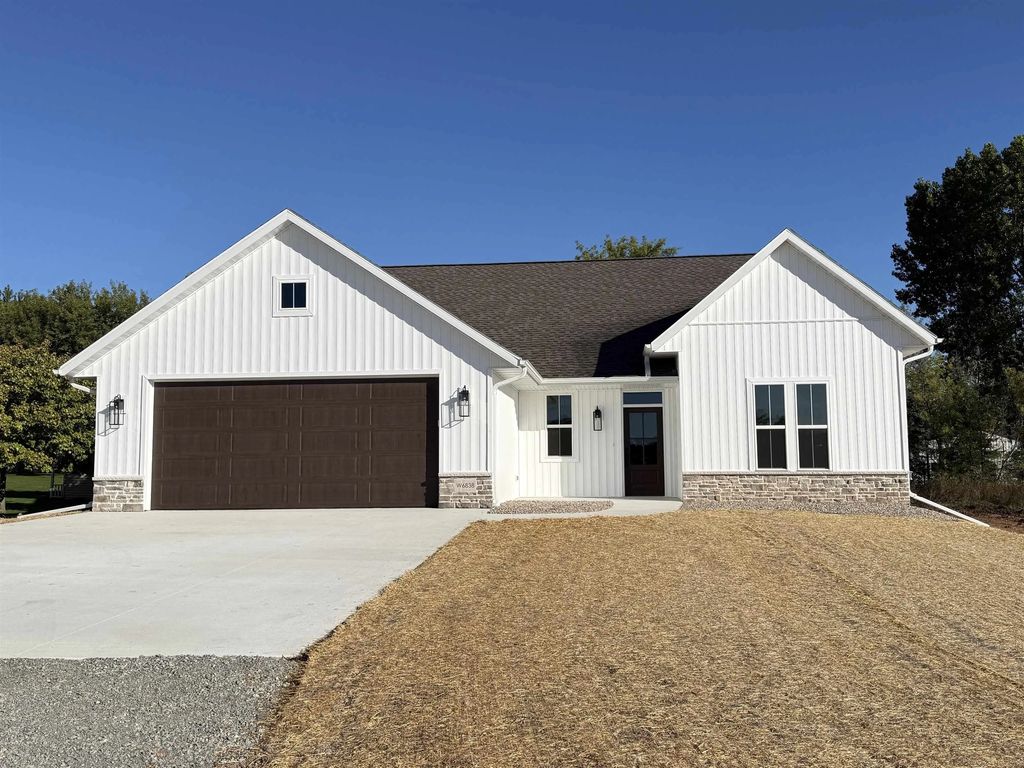 W6838 Goldfinch Drive, GREENVILLE