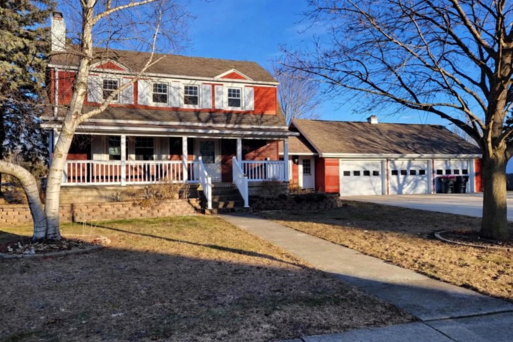 304 S Lake Street, HUSTISFORD