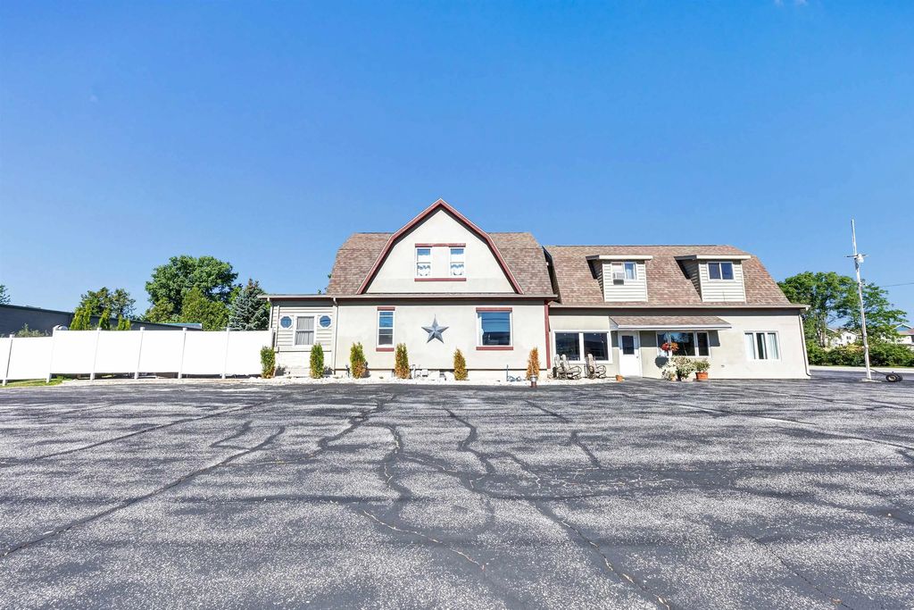 513 Duluth Avenue, STURGEON BAY