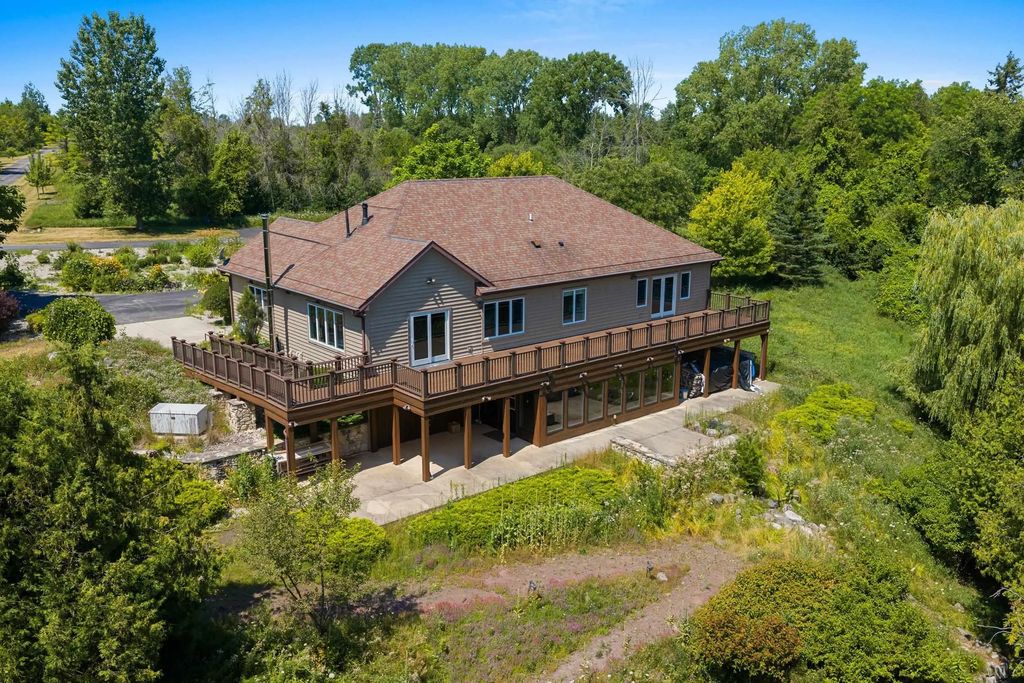 658 N Forest Drive, FORESTVILLE