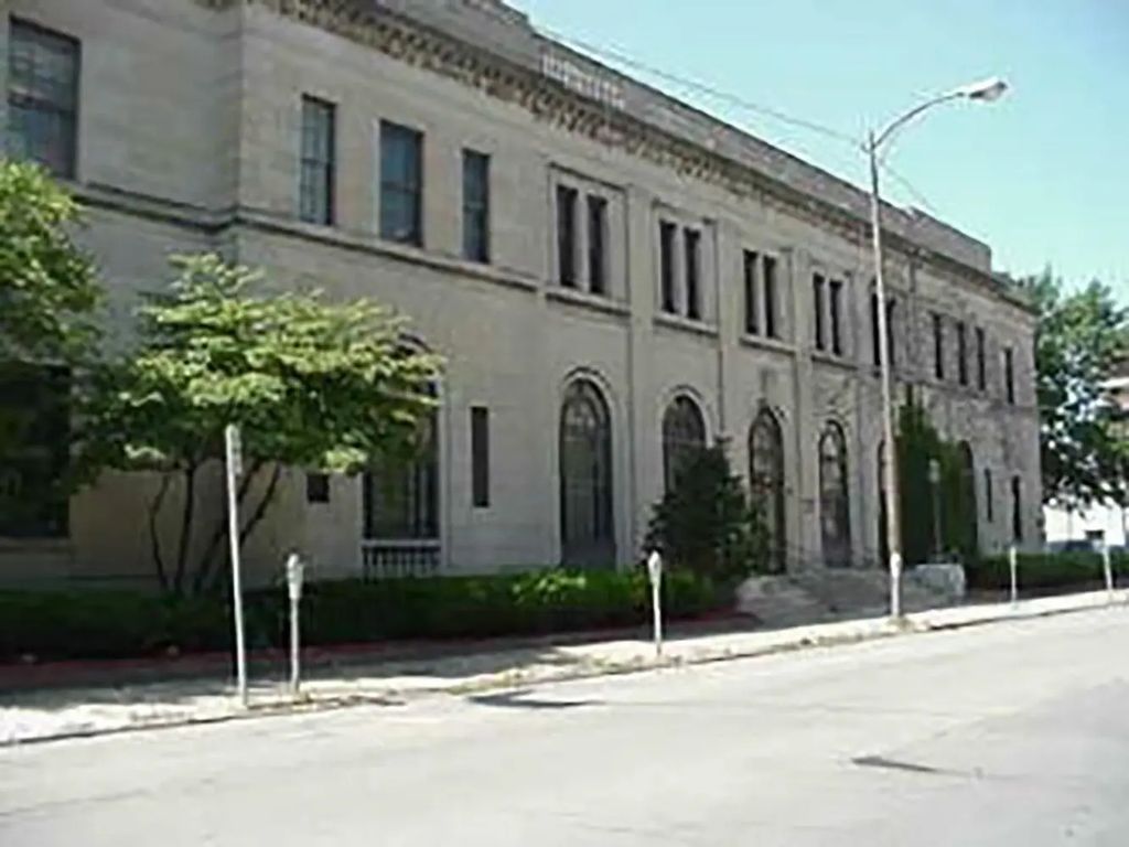 219 Washington Avenue, OSHKOSH