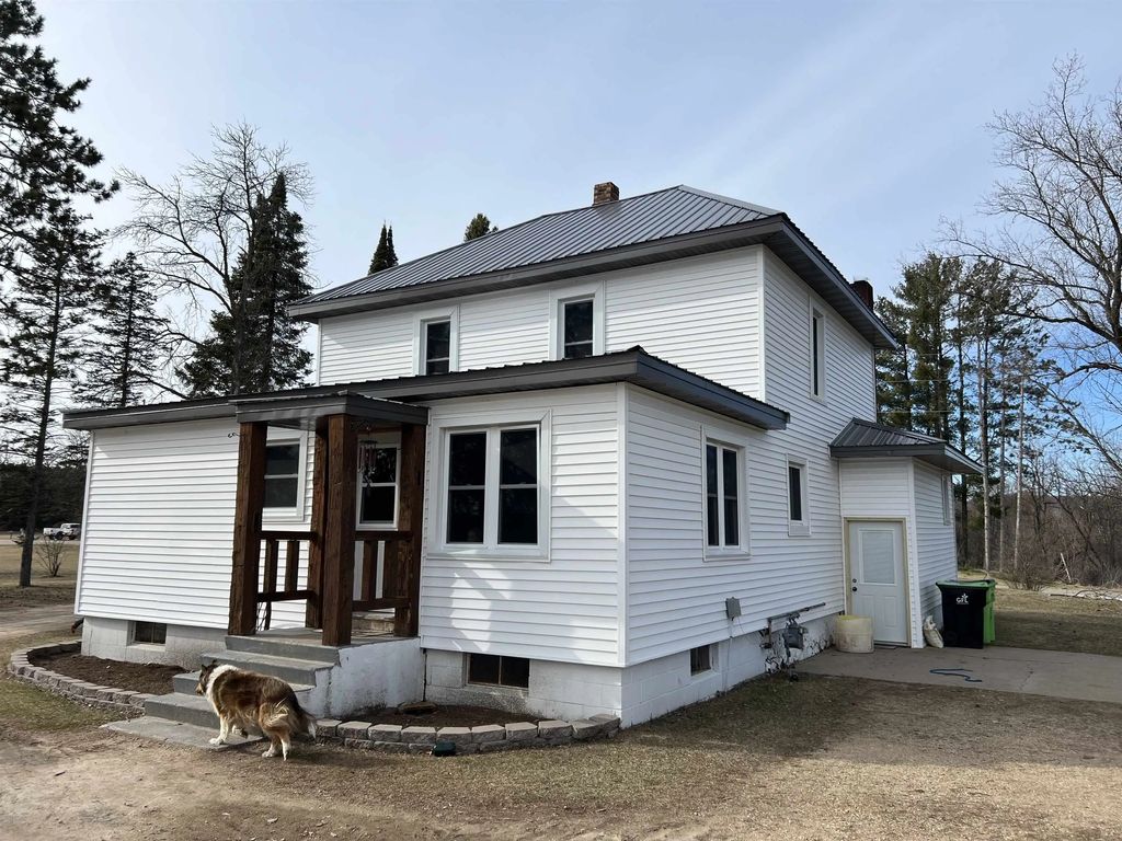 E7037 Swamp Road, MARION