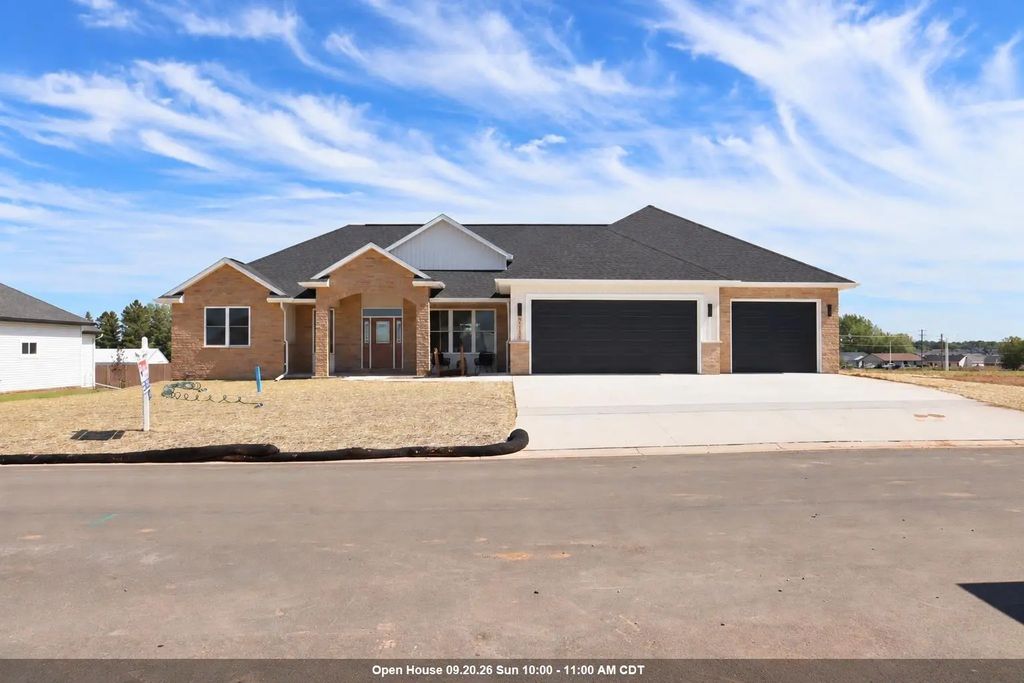 N1332 Meadow Park Drive, GREENVILLE