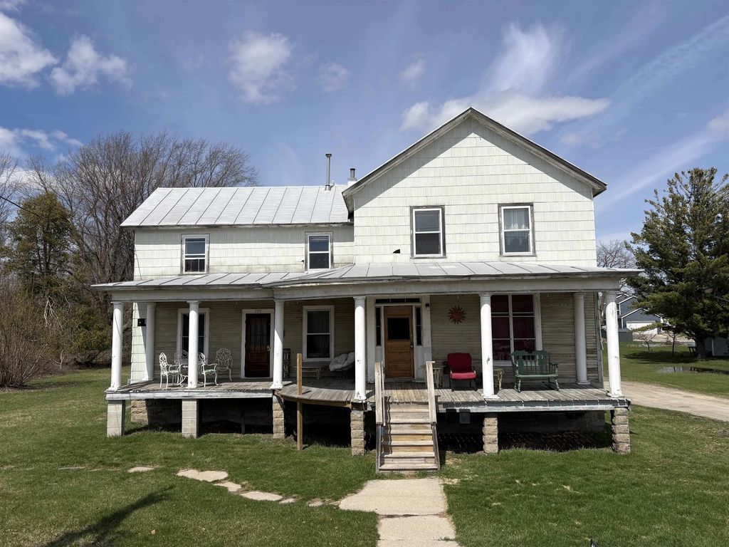 555 Pecor Street, OCONTO