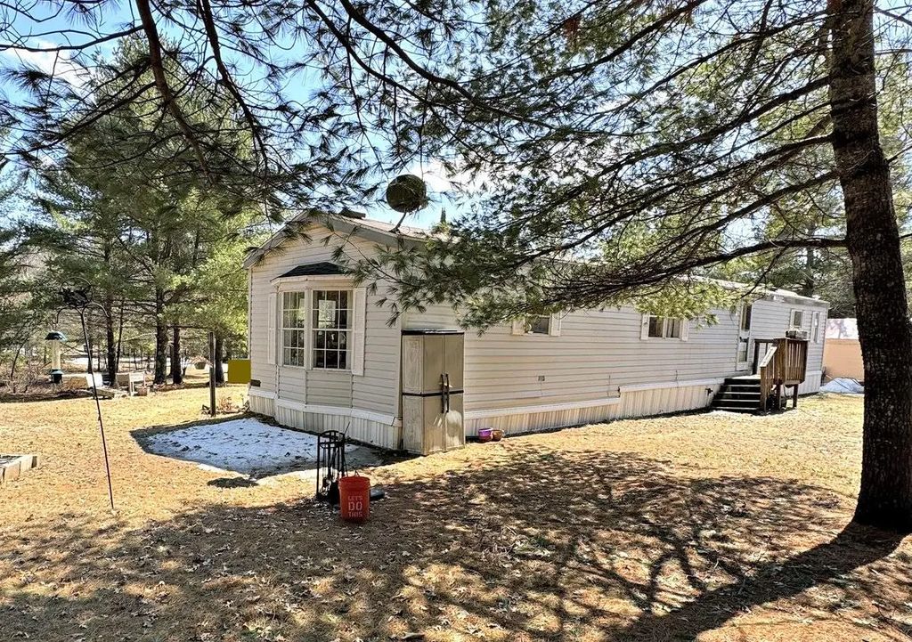 N16923 Peterson Road, PEMBINE