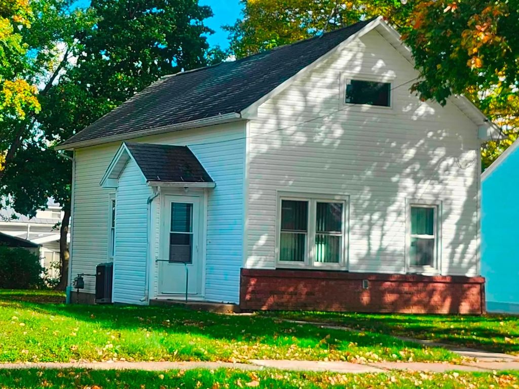 130 S Elm Avenue, GILLETT